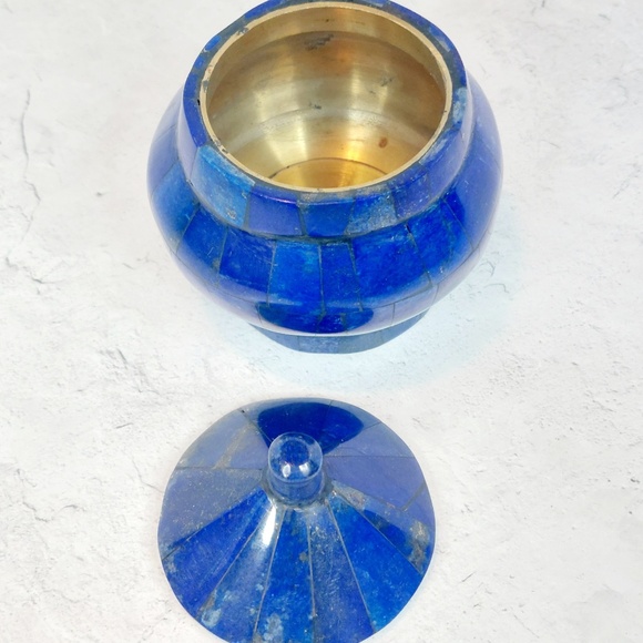 High Grade Natural Lapis Lazuli Inlaid Brass Round Handmade Jewelry Box - Picture 3 of 5